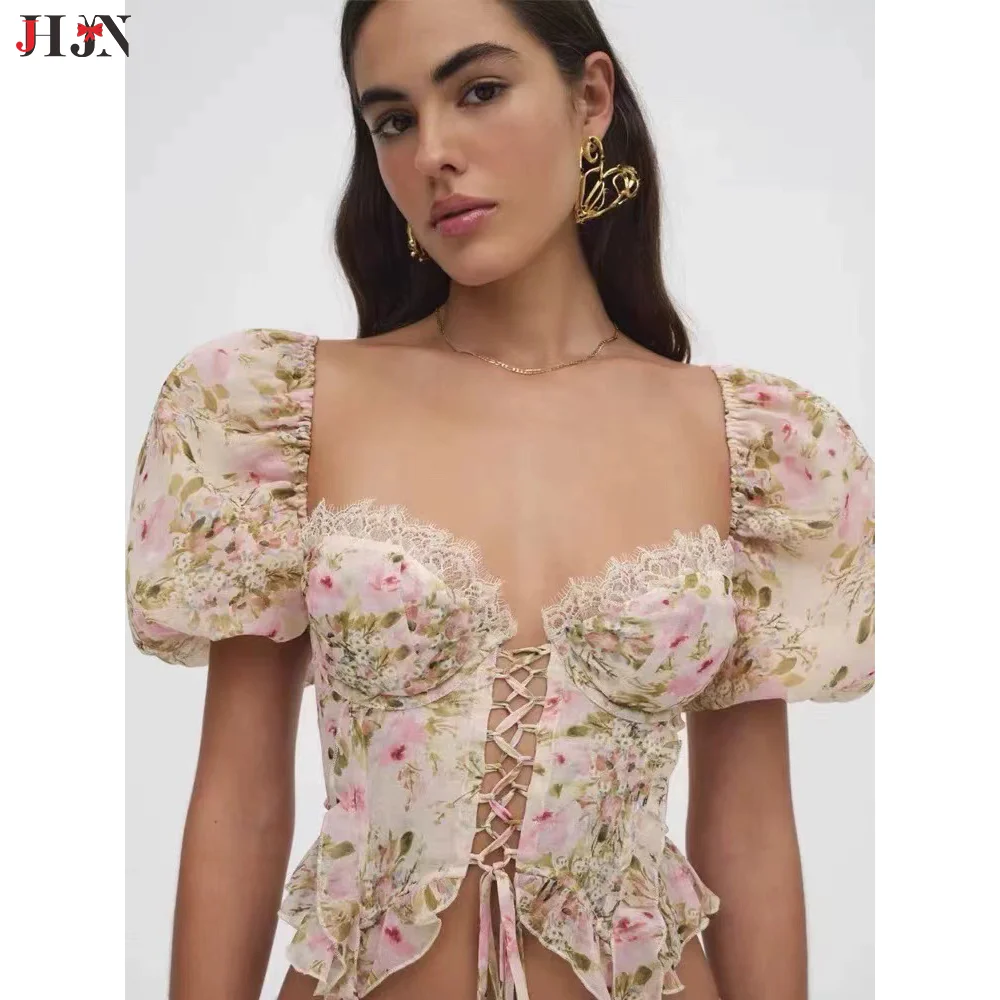 JHJN French Style Floral Print Square Neck Lesbian Lace Chiffon Shirt Sweet And Spicy Stringy Selvedge Puff Sleeve Slimming Top
JHJN French Style Floral Print Square Neck Lesbian Lace Chiffon Shirt Sweet And Spicy Stringy Selvedge Puff Sleeve Slimming Top