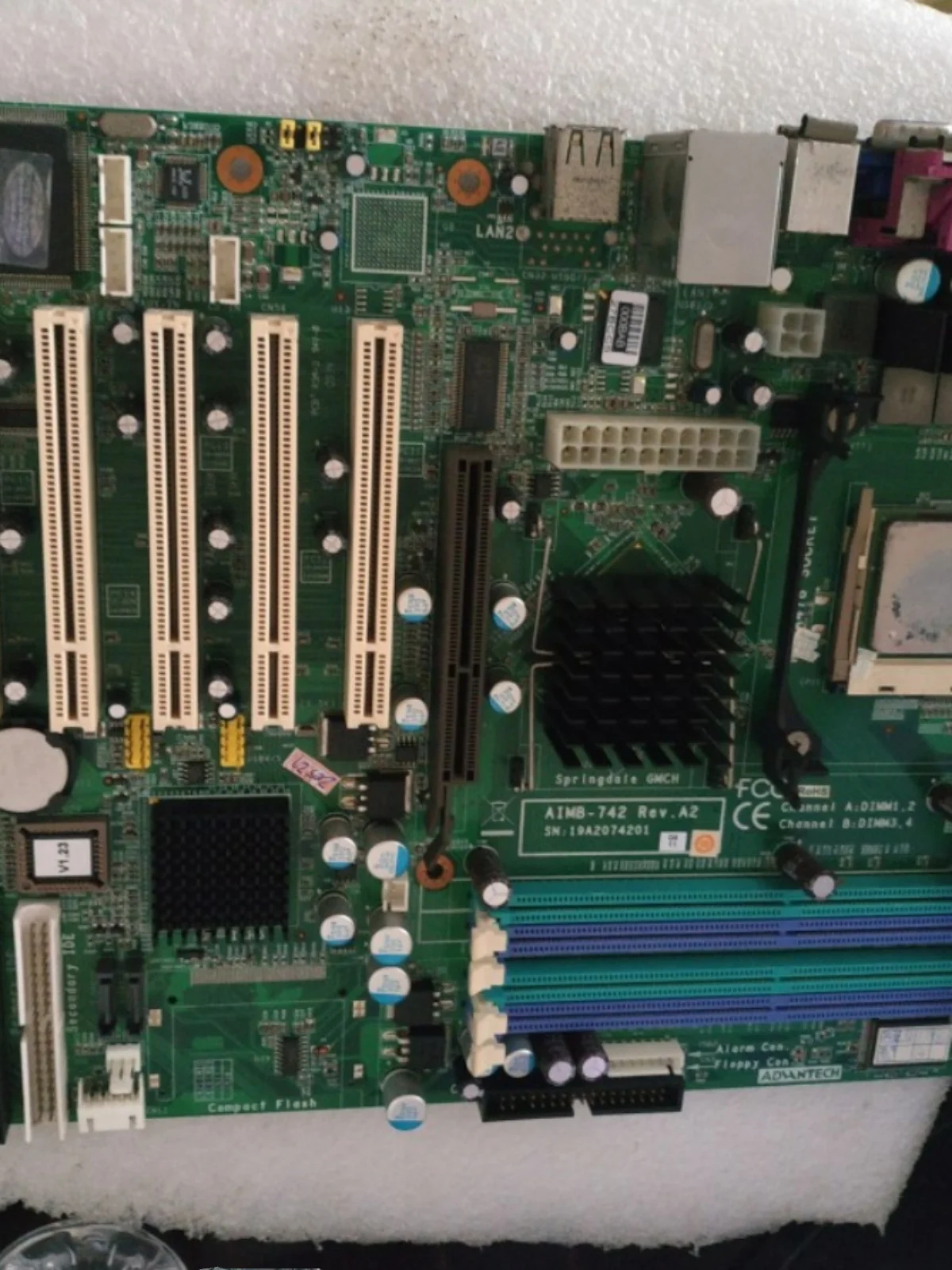 AIMB-742 Rev.A2 Материнская плата промышленного управления
AIMB-742 Rev.A2 Материнская плата промышленного управления