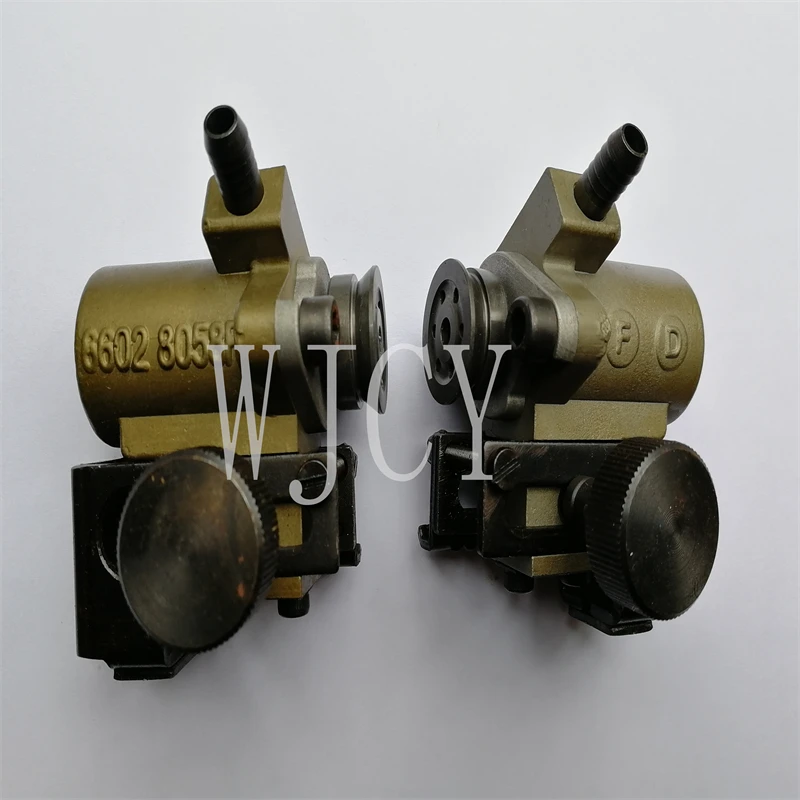 1 пара направляющих присосок SM74 41.028.046 41.028.056F для деталей печатной машины
1 пара направляющих присосок SM74 41.028.046 41.028.056F для деталей печатной машины