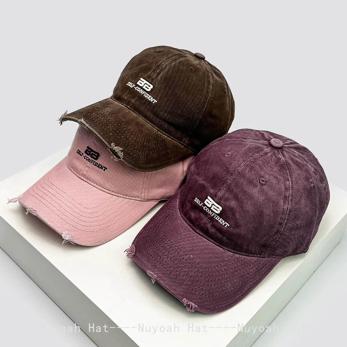 New Men Women Distress Embroidered BB Letters Baseball Hats Sunshade Broken Style Versatile Retro Peaked Caps Fashion Personal
New Men Women Distress Embroidered BB Letters Baseball Hats Sunshade Broken Style Versatile Retro Peaked Caps Fashion Personal