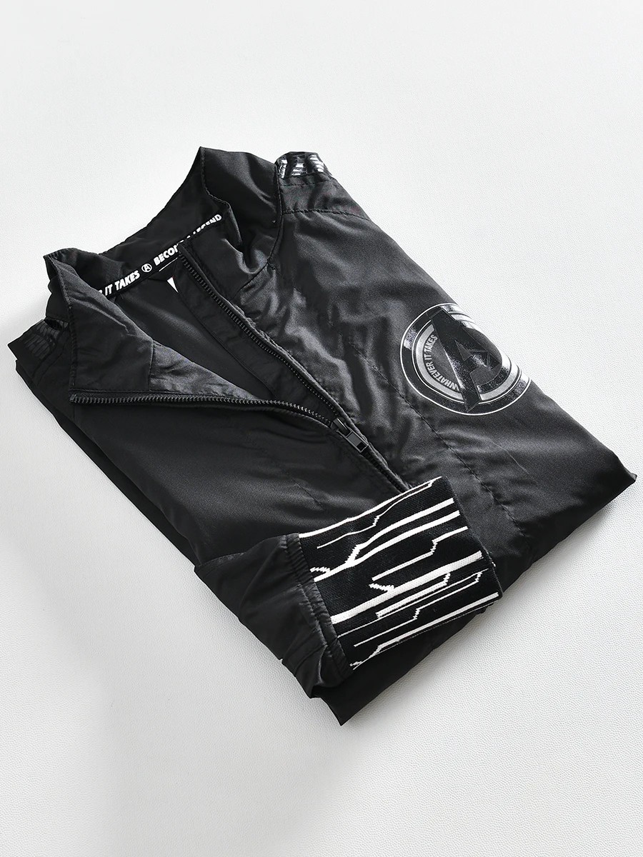 Men's Black Stand Collar Lightweight Casual Jacket Windproof Water Resistant Spring Autumn Fashionable Outerwear Coat
Men's Black Stand Collar Lightweight Casual Jacket Windproof Water Resistant Spring Autumn Fashionable Outerwear Coat