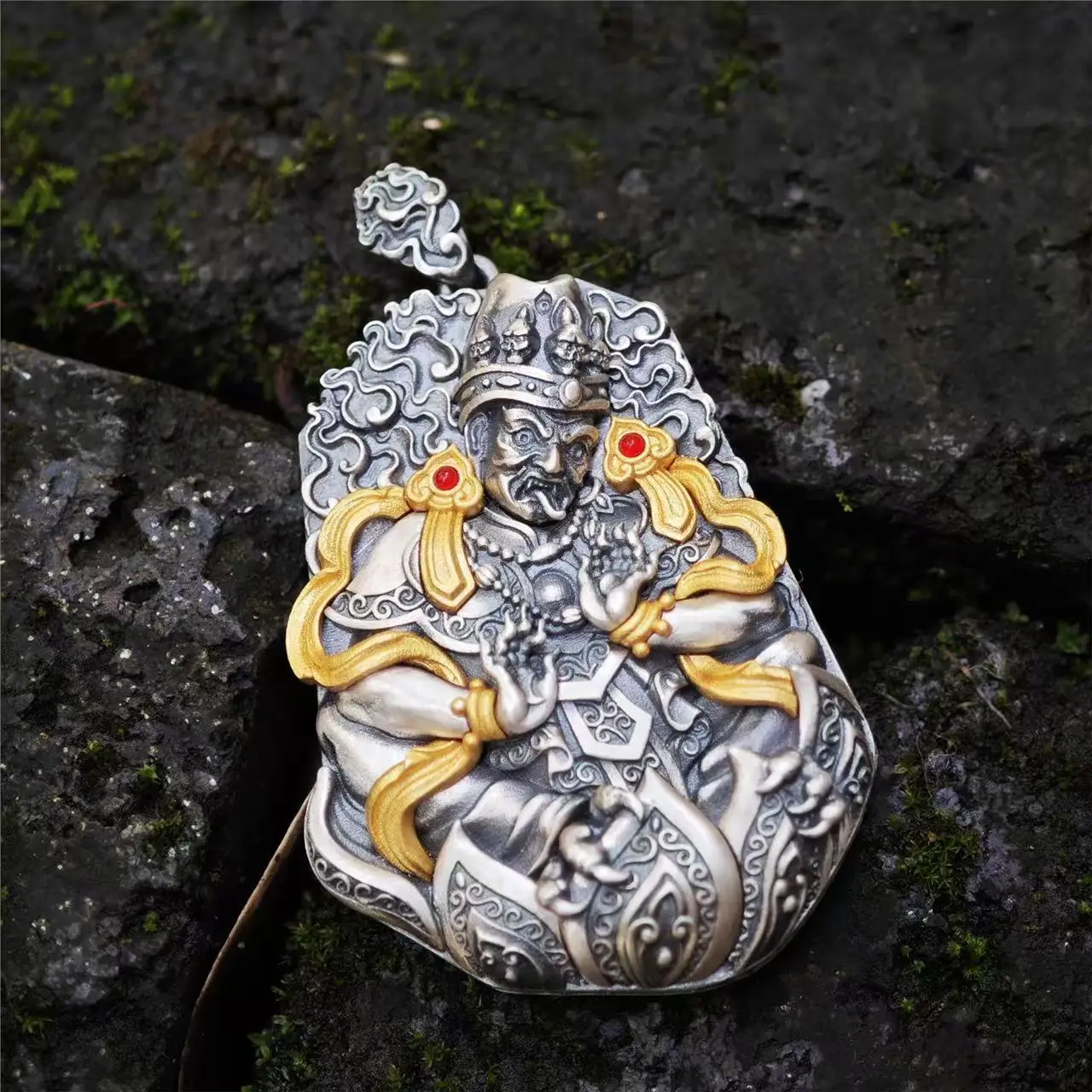 Zakiram Tibetan Folk Style Pendant Necklace Chinese Retro Fashion Couple Transshipment Pendant Sweater Necklace
Zakiram Tibetan Folk Style Pendant Necklace Chinese Retro Fashion Couple Transshipment Pendant Sweater Necklace