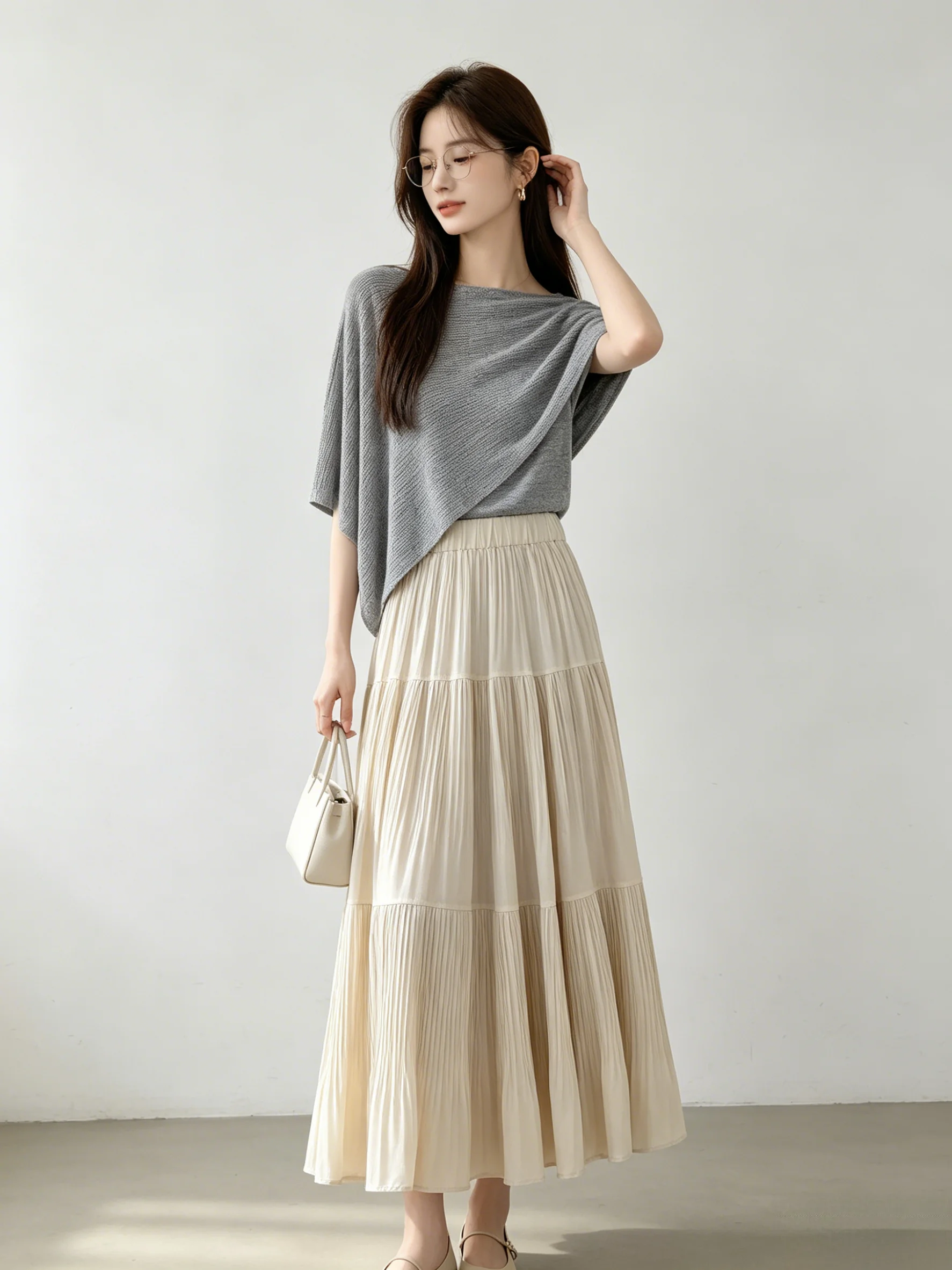 Sweet Gentle Style Skin-Friendly Mock Two-Piece T-Shirt And Skirt Set Breathable High-Waisted Casual Summer Fashion
Sweet Gentle Style Skin-Friendly Mock Two-Piece T-Shirt And Skirt Set Breathable High-Waisted Casual Summer Fashion