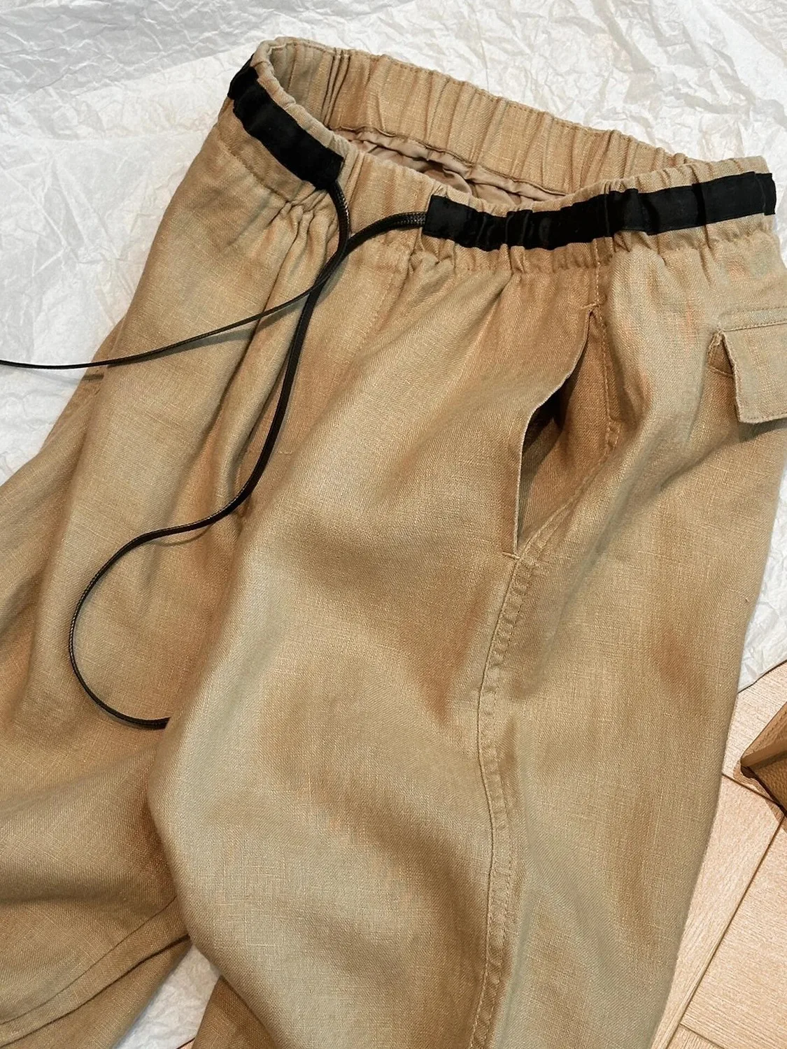 Fashionable Khaki Wide Leg Pants Women's Summer 2026 Color Block Straight Cut Nine Point Pants Versatile mid Low Waist Casual
Fashionable Khaki Wide Leg Pants Women's Summer 2026 Color Block Straight Cut Nine Point Pants Versatile mid Low Waist Casual