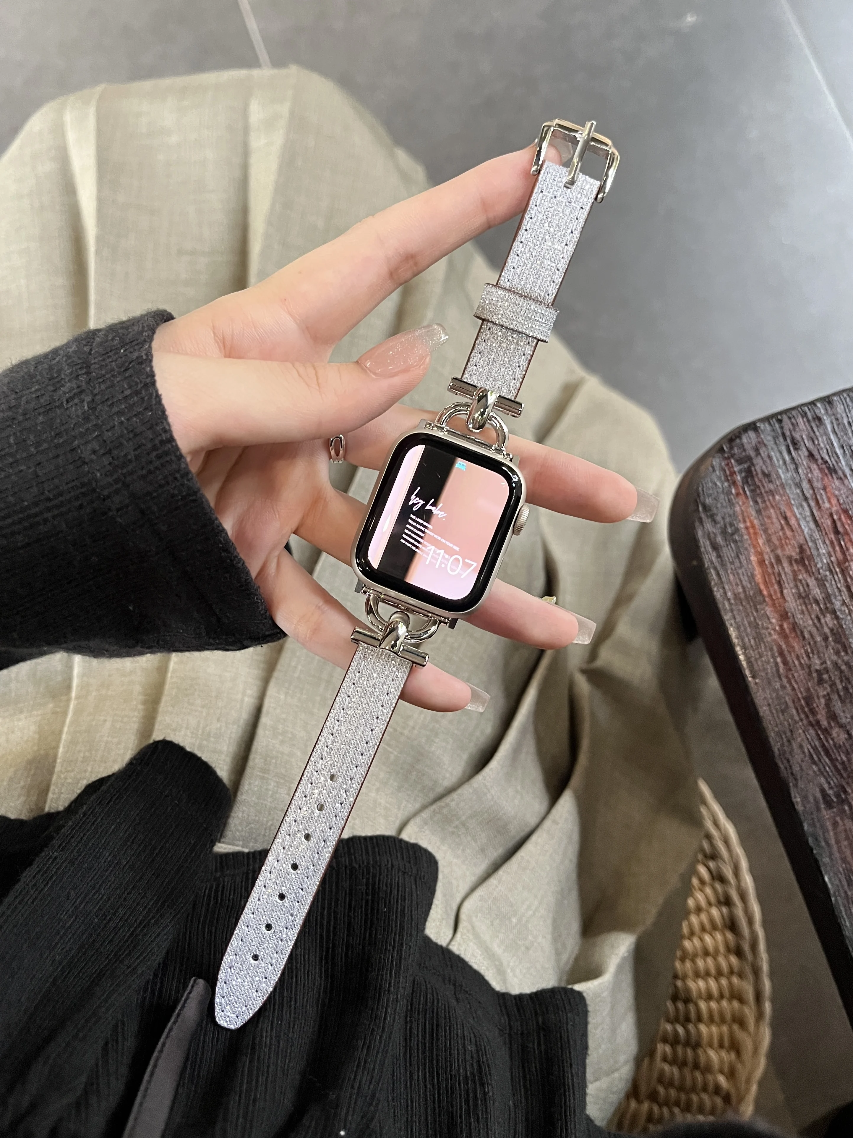 Bling For Apple Watch band women Series Ultra 10/9/8/7/6 38mm 40mm 41mm 42mm 44mm 45mm 46mm Strap Leather loop
Bling For Apple Watch band women Series Ultra 10/9/8/7/6 38mm 40mm 41mm 42mm 44mm 45mm 46mm Strap Leather loop