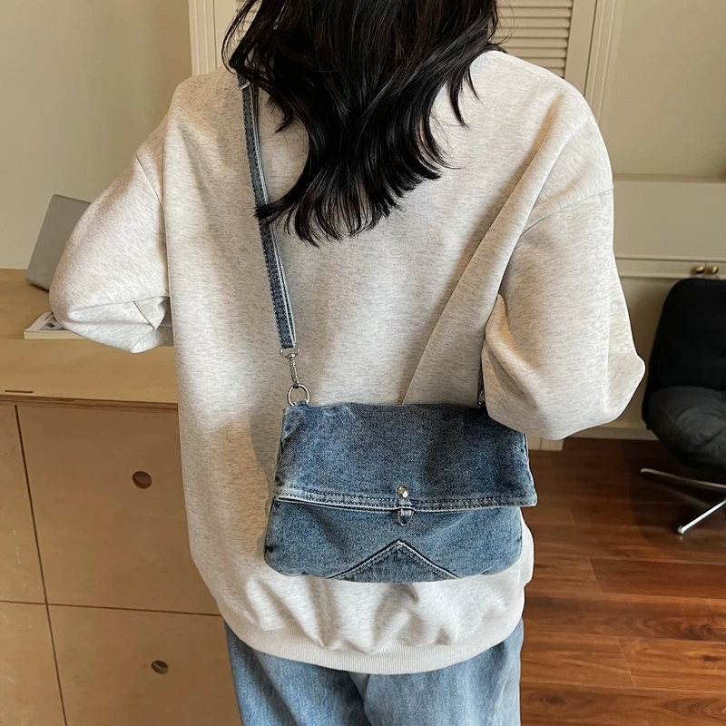 Small Denim Flap Women's Bag Stylish Shoulder Crossbody Bag New Jeans Messenger Bag Y2K Student Eco Bag Korean Shopping Handbag 
Small Denim Flap Women's Bag Stylish Shoulder Crossbody Bag New Jeans Messenger Bag Y2K Student Eco Bag Korean Shopping Handbag