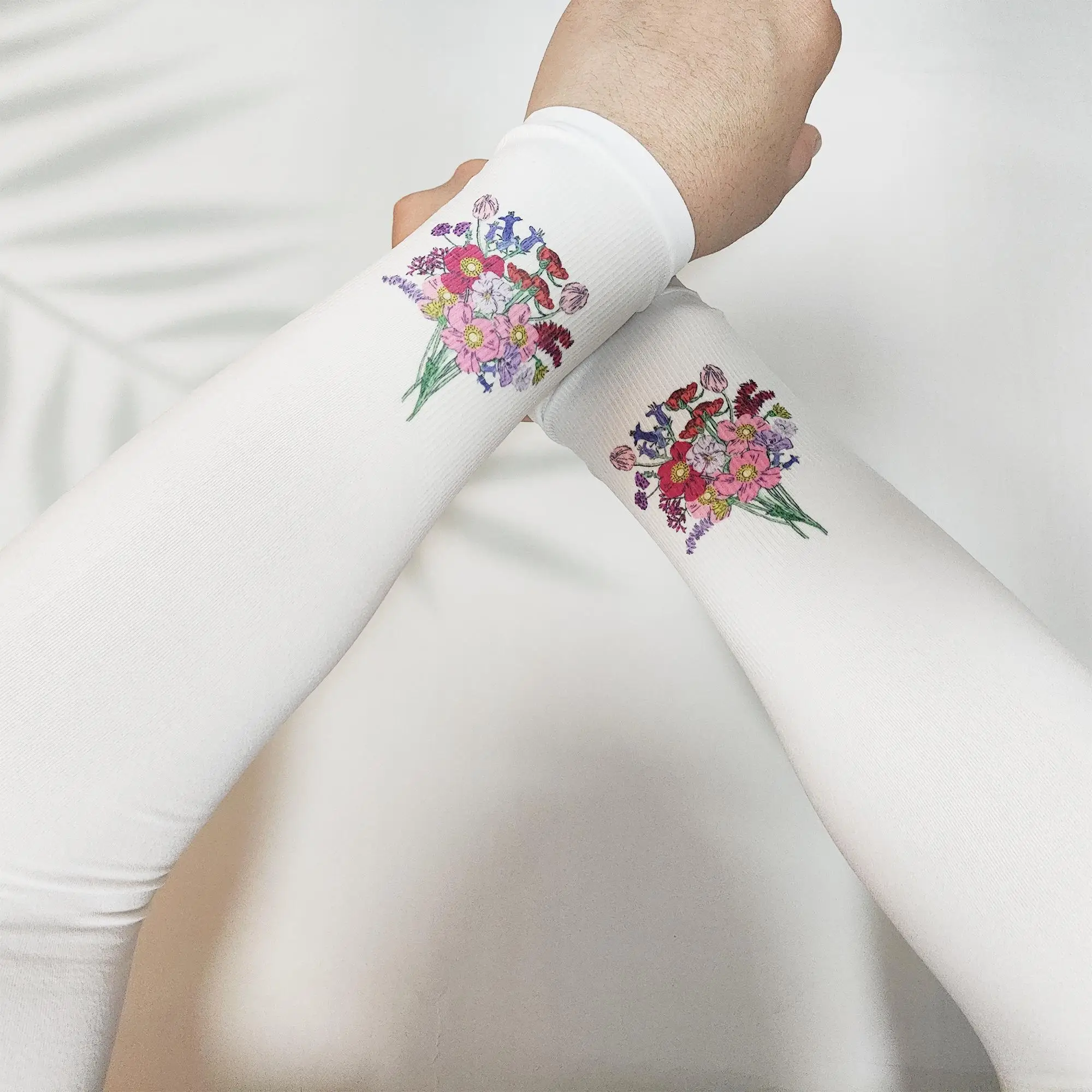 2026 New Summer Fresh Flower Printed Ice Silk Breathable Sunscreen Sleeve Cover Outdoor Cycling Arm Protection Versatile Fashion
2026 New Summer Fresh Flower Printed Ice Silk Breathable Sunscreen Sleeve Cover Outdoor Cycling Arm Protection Versatile Fashion