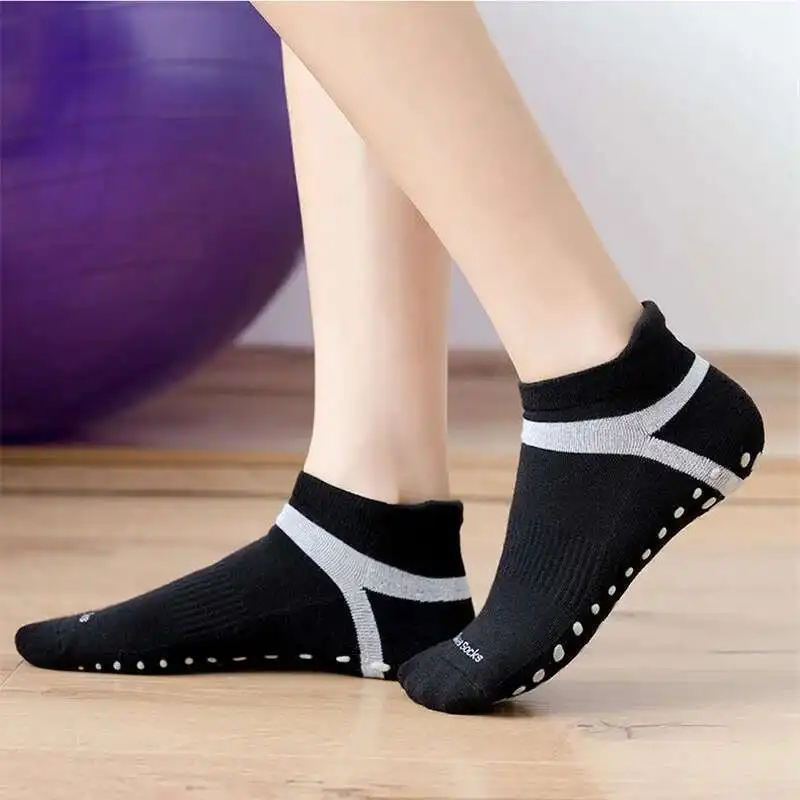 Большие женские нескользящие носки для йоги, силиконовые носки для тренажерного зала, фитнеса, танцев, спортивные носки унисекс, мужские и женские хлопковые дышащие носки для пилатеса
Большие женские нескользящие носки для йоги, силиконовые носки для тренажерного зала, фитнеса, танцев, спортивные носки унисекс, мужские и женские хлопковые дышащие носки для пилатеса
