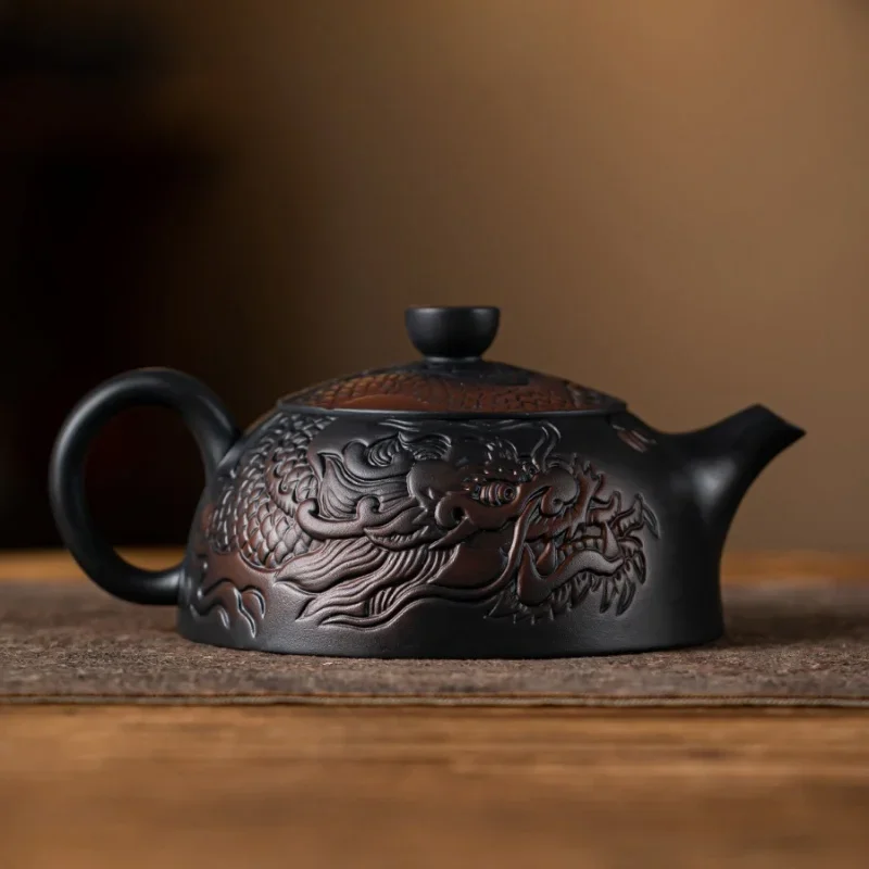 Jianshui Purple Pottery Dragon Carving Teapot Hand Painted Antique Relief Teapot Household Teapot Kungfu Tea Set Kettle
Jianshui Purple Pottery Dragon Carving Teapot Hand Painted Antique Relief Teapot Household Teapot Kungfu Tea Set Kettle