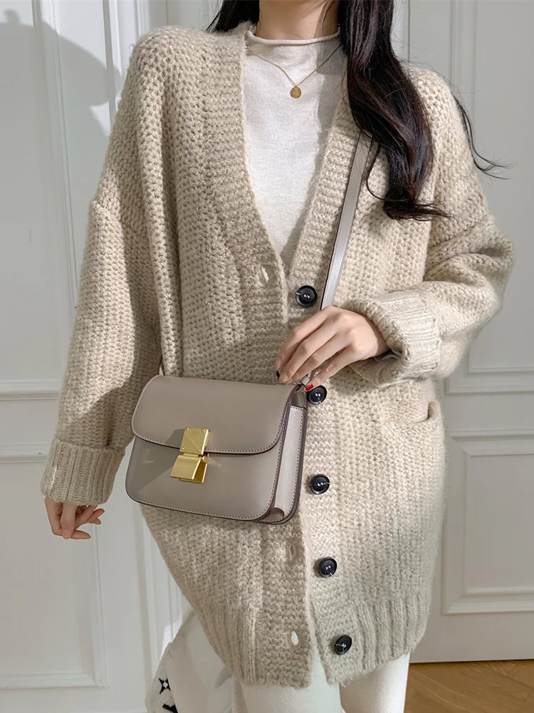 Pocket Big Size Knitting Cardigan Sweater Loose Fit V-Neck Long Sleeve Women New Fashion Tide Autumn Winter 2022 C572
Pocket Big Size Knitting Cardigan Sweater Loose Fit V-Neck Long Sleeve Women New Fashion Tide Autumn Winter 2022 C572