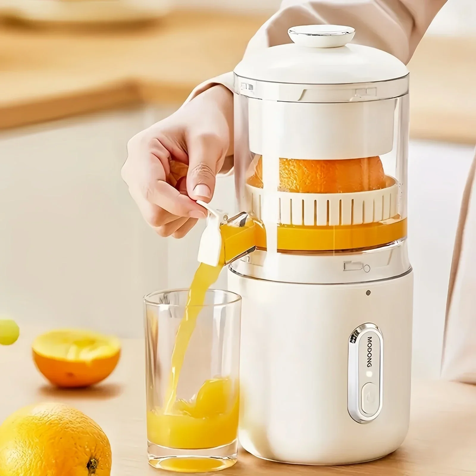 L # Wireless Electric Juicer Household Convenient Orange Squeezer Slow Juicer Machine USB Charge Juice Separator
L # Wireless Electric Juicer Household Convenient Orange Squeezer Slow Juicer Machine USB Charge Juice Separator