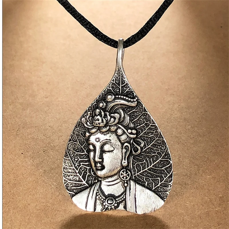 Винтажный кулон в виде листа для женщин, ювелирные изделия, благословение, Самантабхадра, ожерелье Бодхисаттвы, мужской амулет, колье, аксессуары
Винтажный кулон в виде листа для женщин, ювелирные изделия, благословение, Самантабхадра, ожерелье Бодхисаттвы, мужской амулет, колье, аксессуары