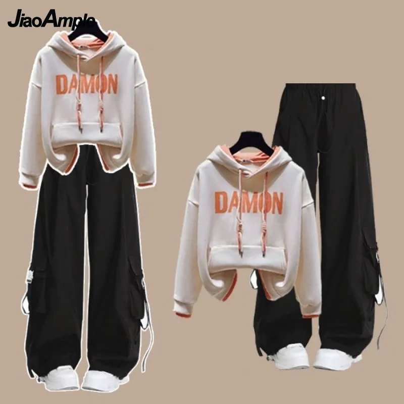 Girls' Autumn Winter New Casual Tracksuit Matching Set 2025 Korean Elegant Fake Two-piece Letter Hoodie+loose Cargo Pants Suit
Girls' Autumn Winter New Casual Tracksuit Matching Set 2025 Korean Elegant Fake Two-piece Letter Hoodie+loose Cargo Pants Suit