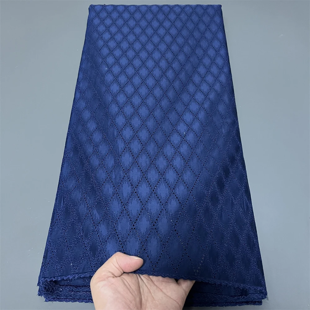 2025 African Nigerian Tulle for Dress Sewing High Quality Lace Fabric Damask Cotton Pure Embroidery Wedding Party 5Yard hz1384
2025 African Nigerian Tulle for Dress Sewing High Quality Lace Fabric Damask Cotton Pure Embroidery Wedding Party 5Yard hz1384