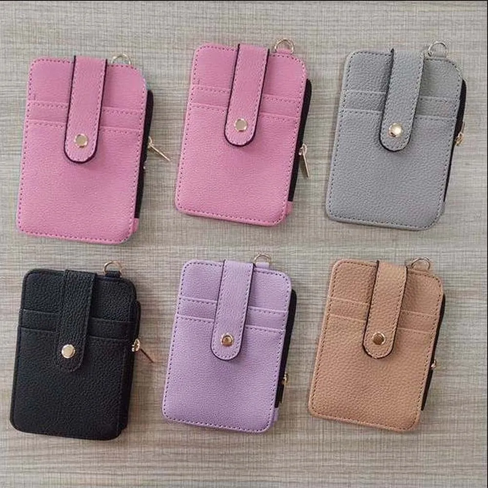 Портативный кошелек с цветами и растениями, классическая сумка для карт с цветочным узором, модный короткий кожаный кошелек с защитой от брызг воды
Портативный кошелек с цветами и растениями, классическая сумка для карт с цветочным узором, модный короткий кожаный кошелек с защитой от брызг воды