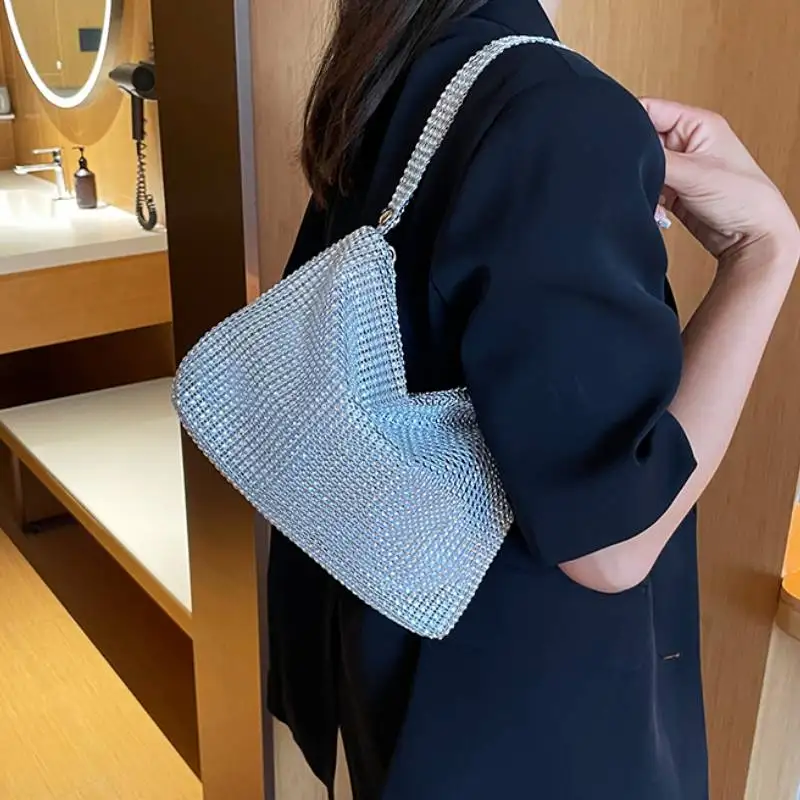 Rhinestone Decorated Shoulder Bag Women Lady Handbag Shoulder Handbag Glitter Evening Dinner Clutch Bag Fashionable Underarm Bag
Rhinestone Decorated Shoulder Bag Women Lady Handbag Shoulder Handbag Glitter Evening Dinner Clutch Bag Fashionable Underarm Bag