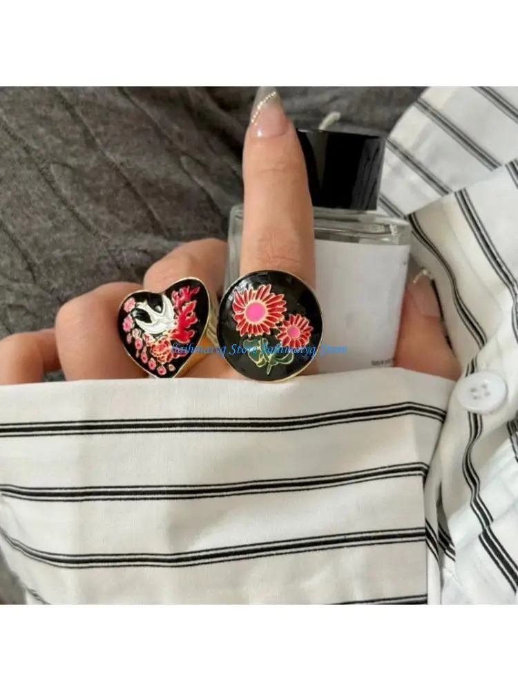 573B Fashionable Vintage Enamel Heart Ring with Diamonds Embellishments Stackable
573B Fashionable Vintage Enamel Heart Ring with Diamonds Embellishments Stackable