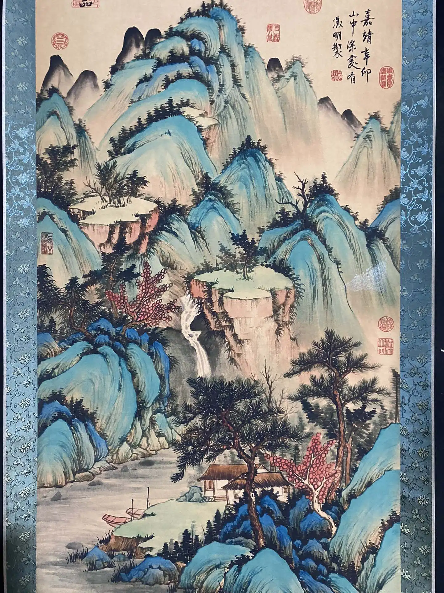 A four-foot anti-counterfeiting zhongtang featuring Ming dynasty Wen Zhengming's 'Quiet Dwelling in the Valley' painting, photog
A four-foot anti-counterfeiting zhongtang featuring Ming dynasty Wen Zhengming's 'Quiet Dwelling in the Valley' painting, photog