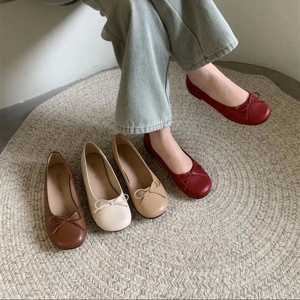 Bailamos Brand Women Flat Shoes Round Toe Shallow Slip On Ladies Casual Ballet Shoes Soft Leather Eelgant Ballet Shoes Mujer
Bailamos Brand Women Flat Shoes Round Toe Shallow Slip On Ladies Casual Ballet Shoes Soft Leather Eelgant Ballet Shoes Mujer