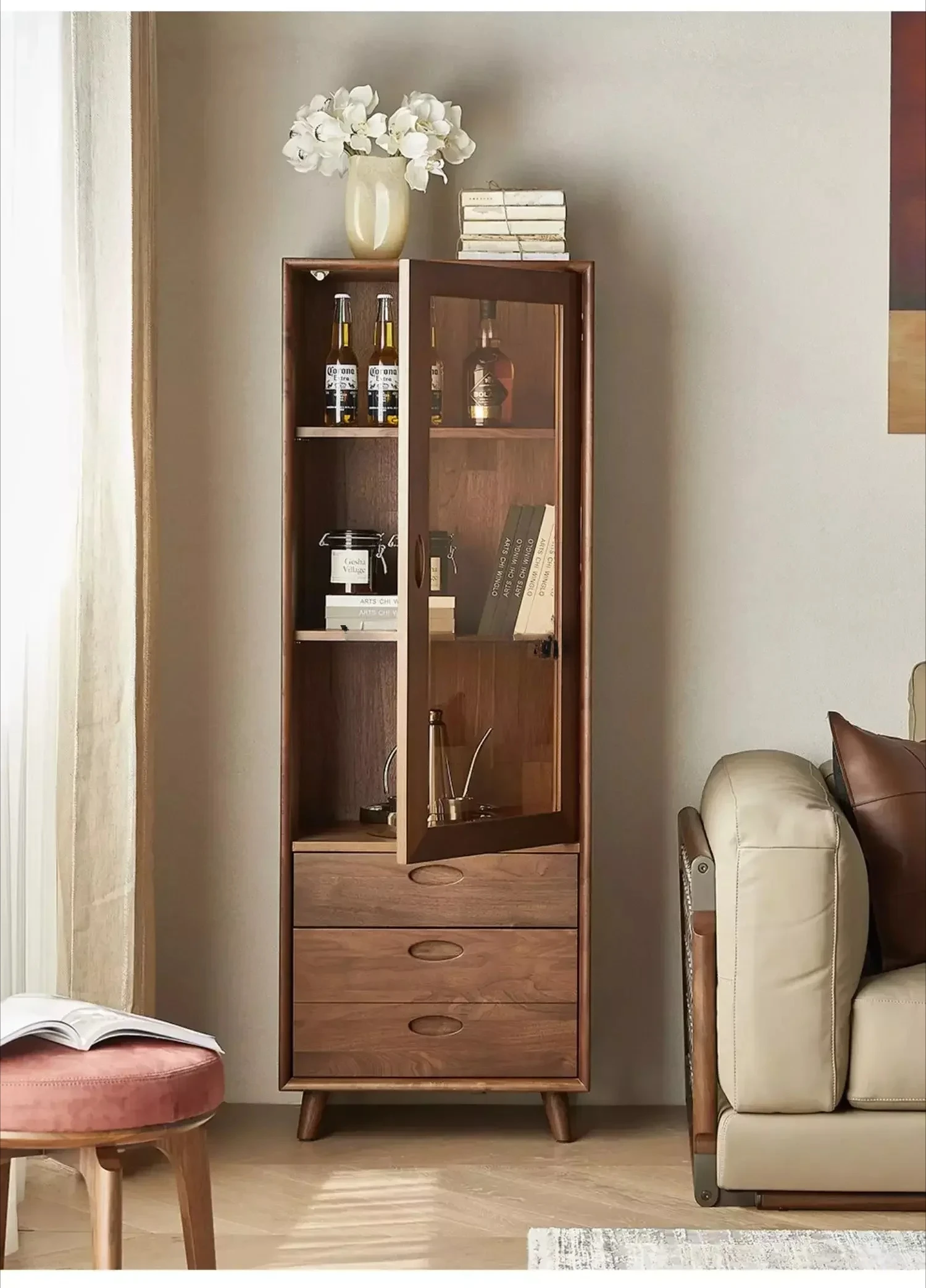 Северная Америка, черный орех, деревянный шкаф для спиртных напитков, бытовой минималистичный шкаф-витрина со стеклянной дверью
Северная Америка, черный орех, деревянный шкаф для спиртных напитков, бытовой минималистичный шкаф-витрина со стеклянной дверью