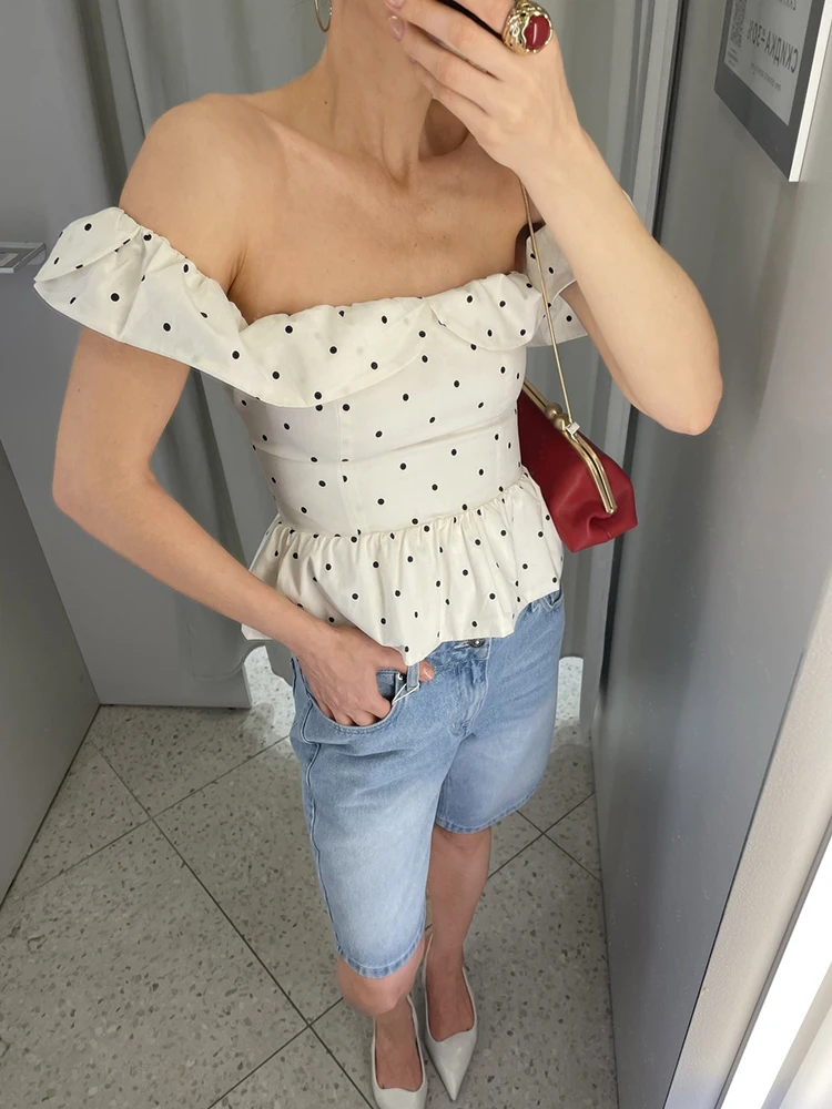 Women's Polka Dot Skirt Two Piece Set Off Shoulder Short Sleeve Ruffle Top High Waist Maxi Mermaid Skirts Lady Slim Party Wear
Women's Polka Dot Skirt Two Piece Set Off Shoulder Short Sleeve Ruffle Top High Waist Maxi Mermaid Skirts Lady Slim Party Wear