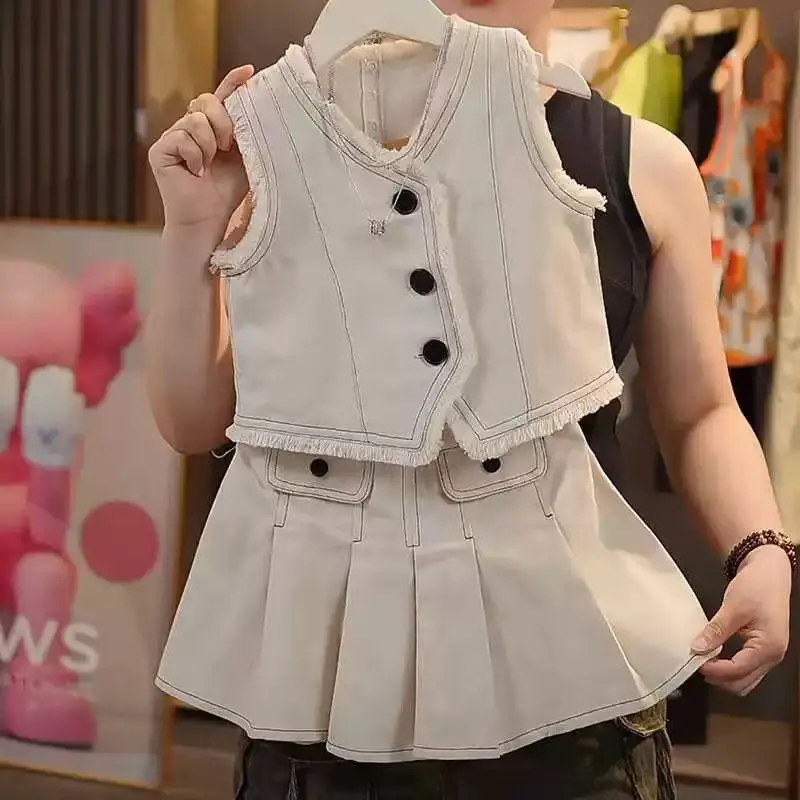 Girls Vest Pleated Skirt Denim Suit Summer New Fashion Cute Casual Solid Color Vest Short Skirt Denim Two Piece Set
Girls Vest Pleated Skirt Denim Suit Summer New Fashion Cute Casual Solid Color Vest Short Skirt Denim Two Piece Set