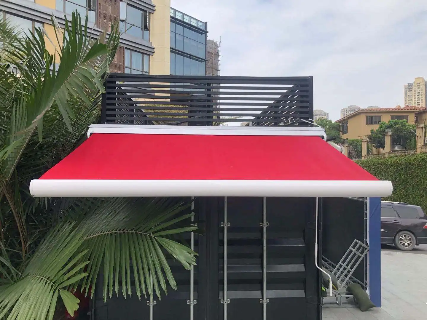 Made in China Multiple Sizes and Colors Available Outdoor Use Sunshade Rainproof and Canopy Easy Installation Manual Awning
Made in China Multiple Sizes and Colors Available Outdoor Use Sunshade Rainproof and Canopy Easy Installation Manual Awning