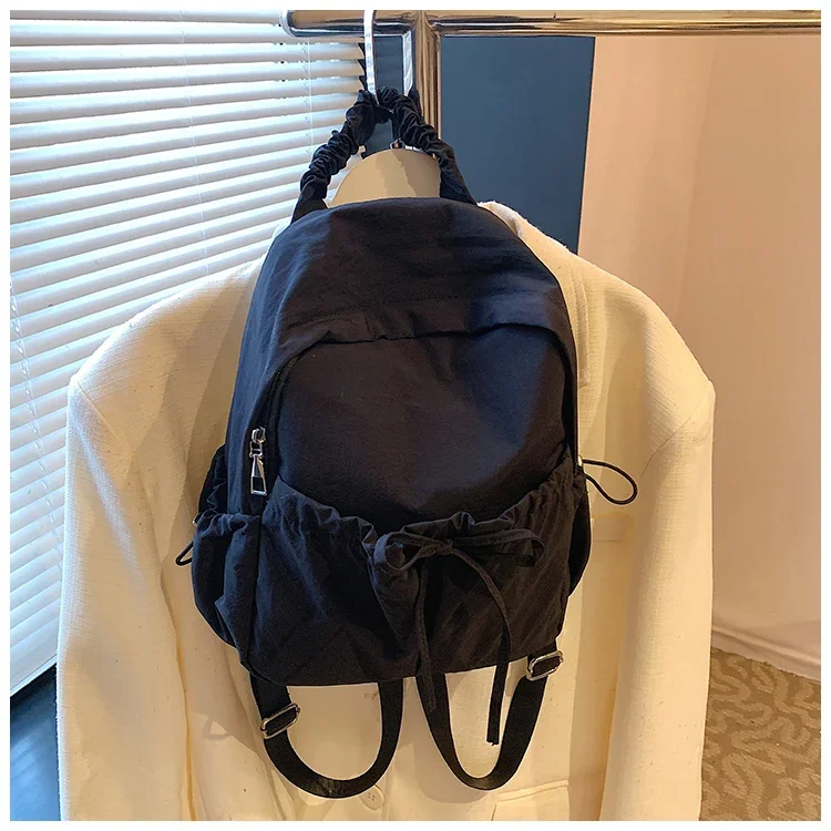 Элегантная сумка через плечо большой вместимости — минималистичный винтажный дизайн-клатч, роскошная кожаная сумка-тоут с модным золотым логотипом
Элегантная сумка через плечо большой вместимости — минималистичный винтажный дизайн-клатч, роскошная кожаная сумка-тоут с модным золотым логотипом