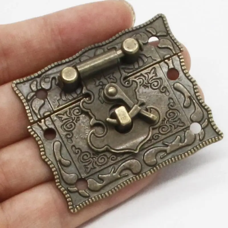1pcs Box Latch Hasp Clasp + Hinges w/screw Suitcase Cabinet Antique Bronze Jewelry Wooden Case Vintage Hardware Old Fashion
1pcs Box Latch Hasp Clasp + Hinges w/screw Suitcase Cabinet Antique Bronze Jewelry Wooden Case Vintage Hardware Old Fashion