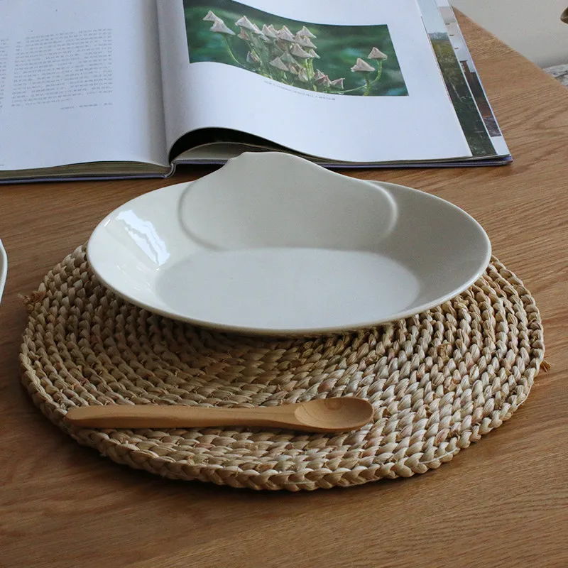 LMM white textured cloud salad plate, textured oval mixed vegetable deep plate
LMM white textured cloud salad plate, textured oval mixed vegetable deep plate