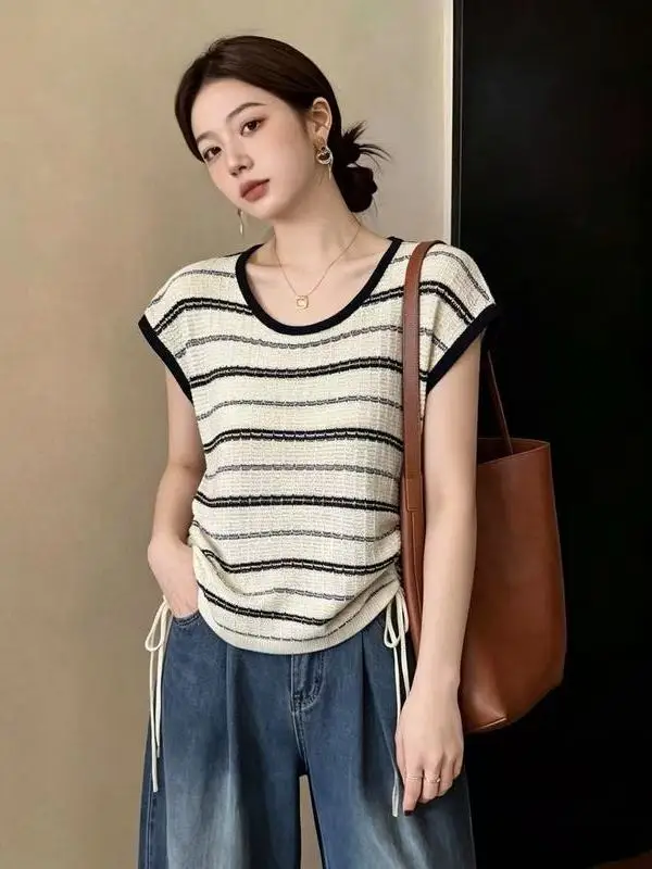 Loose Fit Striped Drawstring Hollow round Neck Knitted Short Sleeve T-Shirt Casual Summer Slimming Top for plus Size Women
Loose Fit Striped Drawstring Hollow round Neck Knitted Short Sleeve T-Shirt Casual Summer Slimming Top for plus Size Women