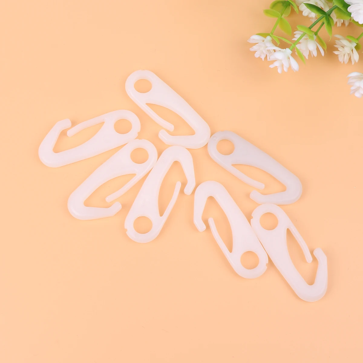 8 pcs Nylon Flag Pole Snap Hooks Weather Resistant Anti Uv Quiet Durable Clips For Flap Curtain Keychain Outdoor 10Mm Compatible
8 pcs Nylon Flag Pole Snap Hooks Weather Resistant Anti Uv Quiet Durable Clips For Flap Curtain Keychain Outdoor 10Mm Compatible