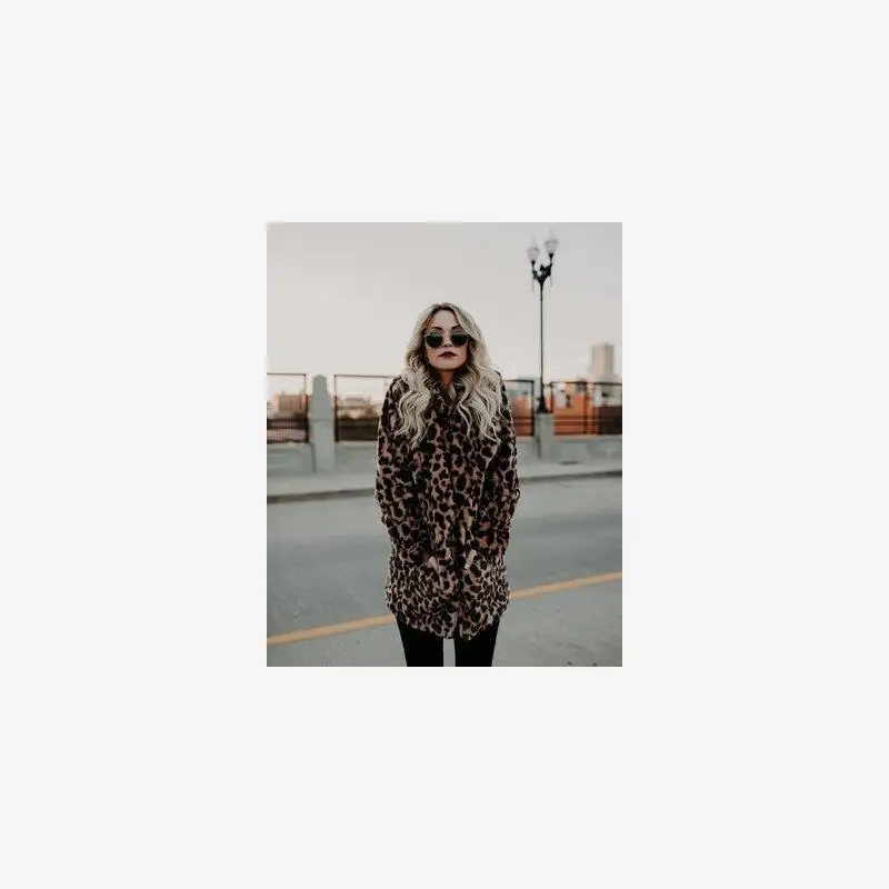Trendy Winter Women's Coat Fashionable Collarless Leopard Print Faux Fur Jacket Street Style Mid-Length Outerwear
Trendy Winter Women's Coat Fashionable Collarless Leopard Print Faux Fur Jacket Street Style Mid-Length Outerwear