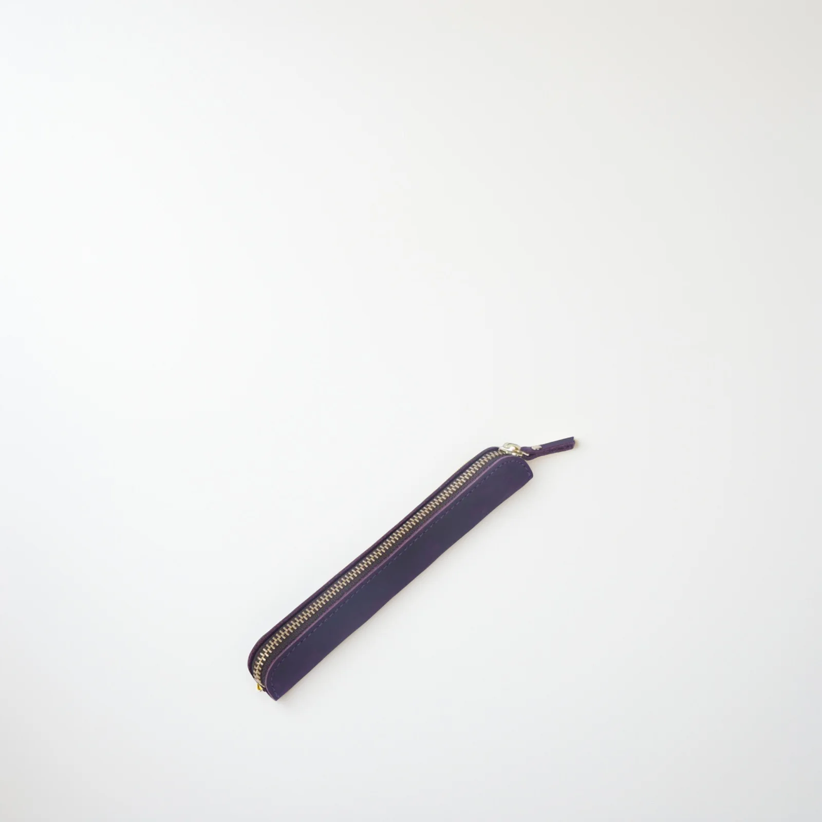 Pouch Pen Holder Pencil Bag Zipper Pocket Fountain Pen Storage Cowhide Writing Tool Desk
Pouch Pen Holder Pencil Bag Zipper Pocket Fountain Pen Storage Cowhide Writing Tool Desk