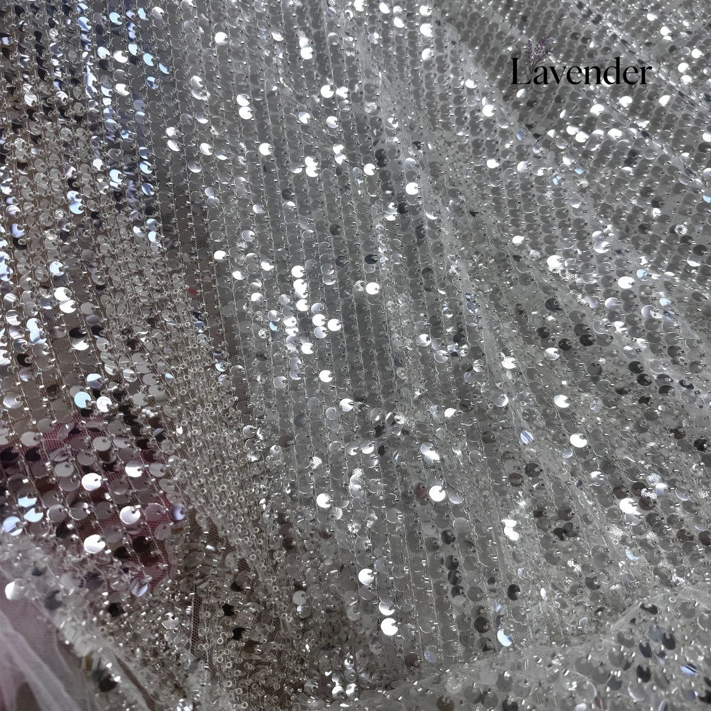 Shiny Crystal Scale Sequin Lace Fabric Luxury Sequin Mesh Material DIY Wedding Dresses Evening Gowns fabrics for sewing
Shiny Crystal Scale Sequin Lace Fabric Luxury Sequin Mesh Material DIY Wedding Dresses Evening Gowns fabrics for sewing