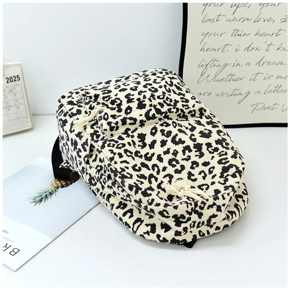 Casual Leopard Print College Student Bag Large Capacity Lightweight Women's Bag Travel Bag School
Casual Leopard Print College Student Bag Large Capacity Lightweight Women's Bag Travel Bag School