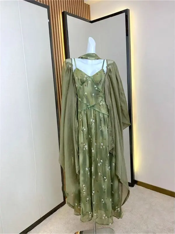 Elegant Floral Print Cold Shoulder Long Dress Thin Cardigan Outerwear Two Piece Set Chinese Style Fashion Women's Ensemble
Elegant Floral Print Cold Shoulder Long Dress Thin Cardigan Outerwear Two Piece Set Chinese Style Fashion Women's Ensemble