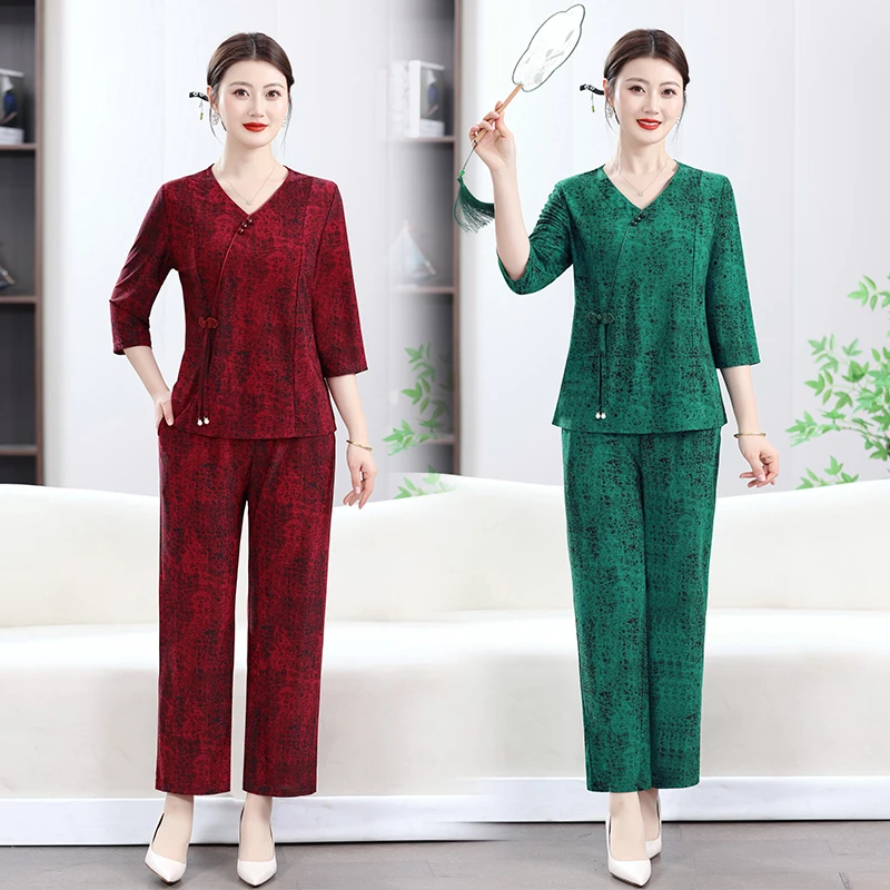 Mom's Summer Outfit New Chinese Style Vintage Middle-Aged And Elderly Women's Loose Fit Casual 2-Piece Set 
Mom's Summer Outfit New Chinese Style Vintage Middle-Aged And Elderly Women's Loose Fit Casual 2-Piece Set