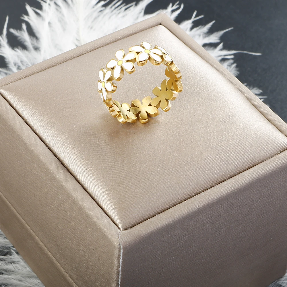 Korean Fashion Little Daisy Rings for Women Girl Fresh Style Accessories Fancy Cute Stainless Steel Ring Gift Statement Jewelry
Korean Fashion Little Daisy Rings for Women Girl Fresh Style Accessories Fancy Cute Stainless Steel Ring Gift Statement Jewelry