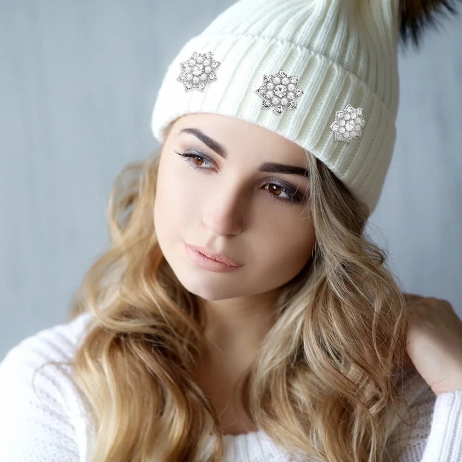 50Pcs Elegant Snowflake DIY Jewelry Making Accessories Crystal Pearls and Rhinestones for Hair Clips Decorative Pendant Craft
50Pcs Elegant Snowflake DIY Jewelry Making Accessories Crystal Pearls and Rhinestones for Hair Clips Decorative Pendant Craft