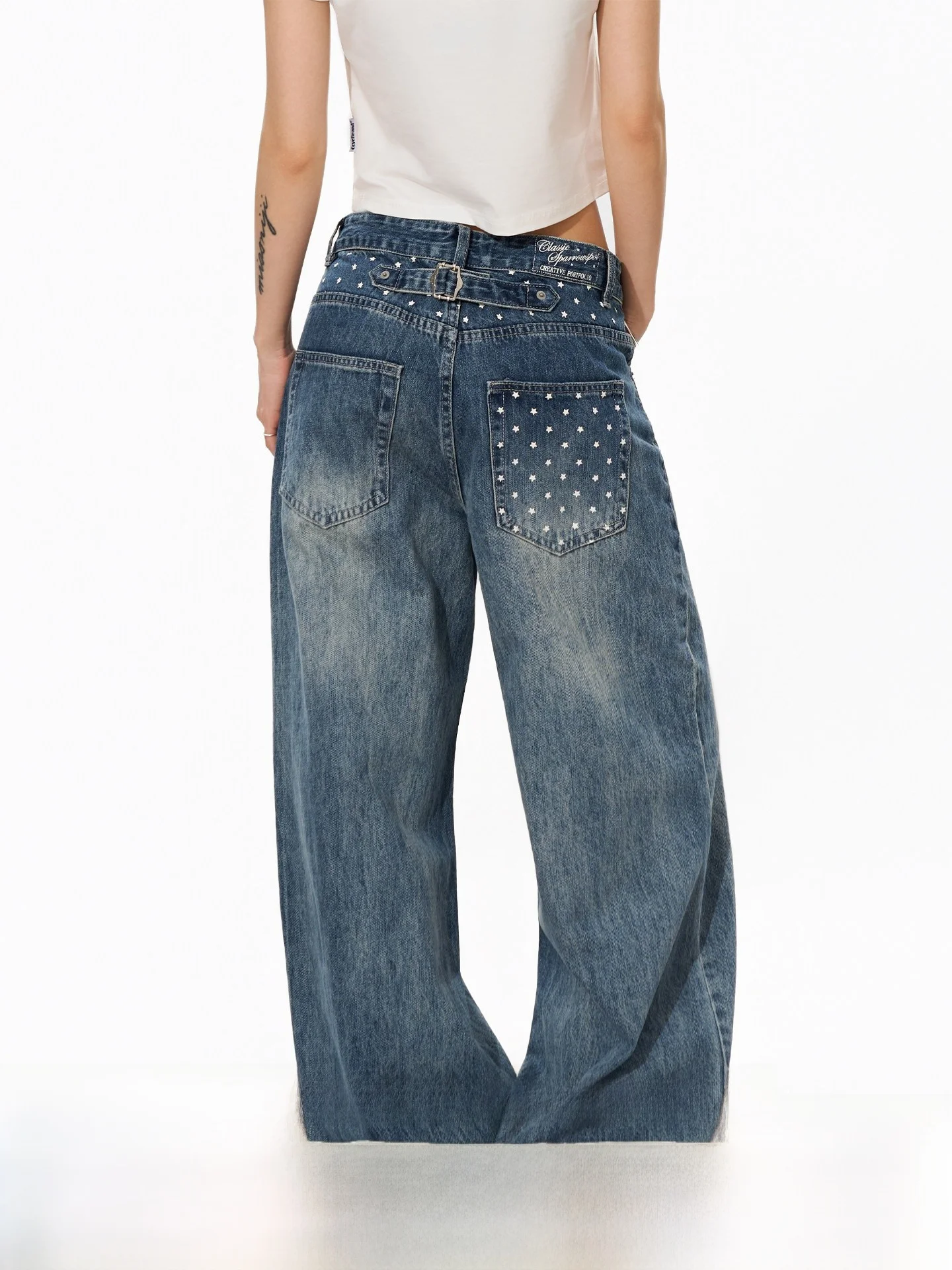 S3T5 Paris Button Design Wide Leg Jeans Loose Casual Long Pants Men Women American Washed Comfortable Durable Cotton Denim
S3T5 Paris Button Design Wide Leg Jeans Loose Casual Long Pants Men Women American Washed Comfortable Durable Cotton Denim