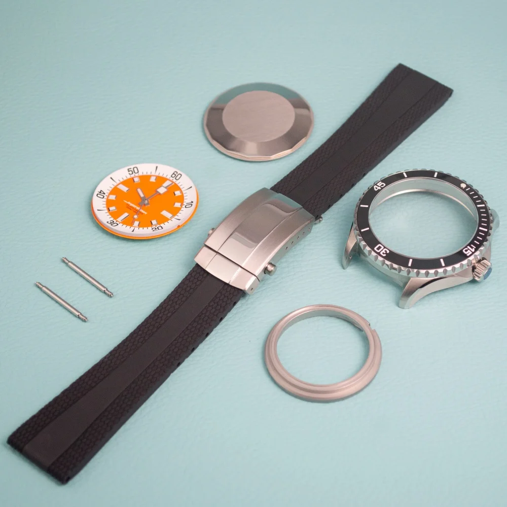 200m Dive Case Strap NH35 Watch Case Rubber Strap Stainless Steel Sapphire Glass fit NH35 NH36 Movement Luminous Dial
200m Dive Case Strap NH35 Watch Case Rubber Strap Stainless Steel Sapphire Glass fit NH35 NH36 Movement Luminous Dial