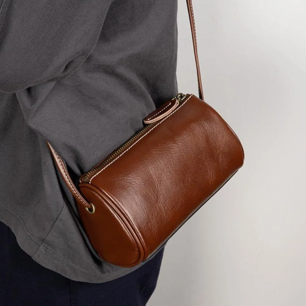 Daily Carry Vintage PU Leather Handbag Leather Versatile Small Cylinder Crossbody Bag Classic Soft Shoulder Bag Work Office
Daily Carry Vintage PU Leather Handbag Leather Versatile Small Cylinder Crossbody Bag Classic Soft Shoulder Bag Work Office