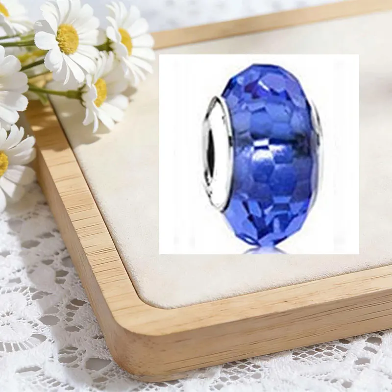 2026 High-Quality Fashion Classic Style 925 Sterling Silver Small Pendant for Simple DIY Bracelet Pendant Beads
2026 High-Quality Fashion Classic Style 925 Sterling Silver Small Pendant for Simple DIY Bracelet Pendant Beads