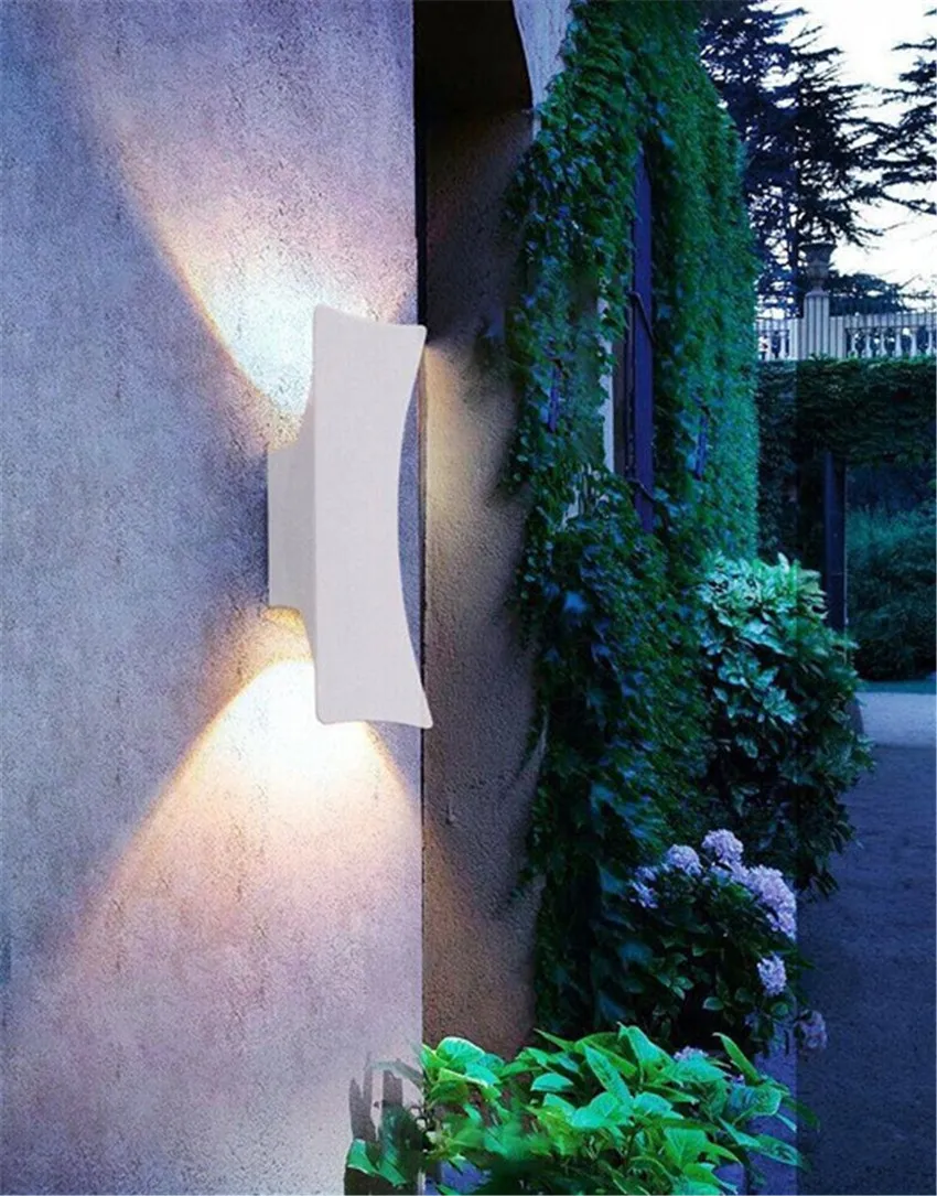 Современная внешняя водонепроницаемая Вертикальная настенная лампа, IP65, алюминиевое настенное освещение, декоративное настенное бра для помещений
Современная внешняя водонепроницаемая Вертикальная настенная лампа, IP65, алюминиевое настенное освещение, декоративное настенное бра для помещений