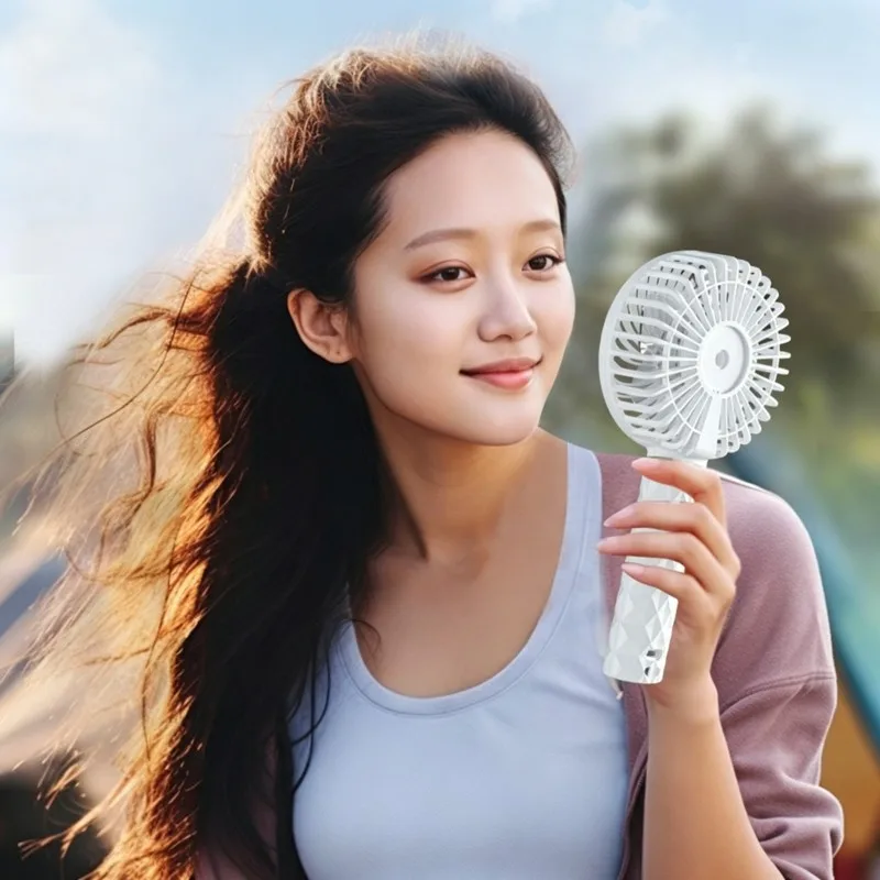 EMECE-Diamond Plated Handheld Fan USB Charging For Office And Outdoor Use - Portable Desk Fan
EMECE-Diamond Plated Handheld Fan USB Charging For Office And Outdoor Use - Portable Desk Fan