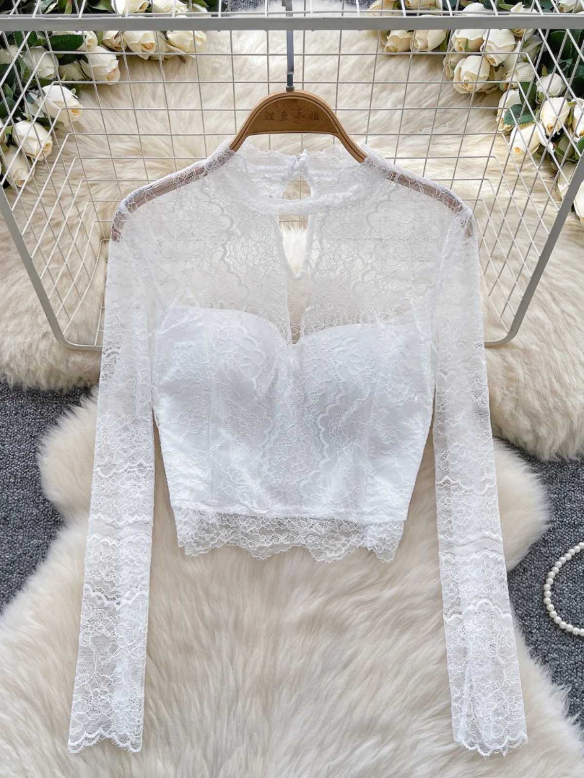 Short Lace Sleeve Long Shirt Women's Style Korean Commute Pure Desire Slimming Short Base Shirt Autumn Fashion New Arrival
Short Lace Sleeve Long Shirt Women's Style Korean Commute Pure Desire Slimming Short Base Shirt Autumn Fashion New Arrival