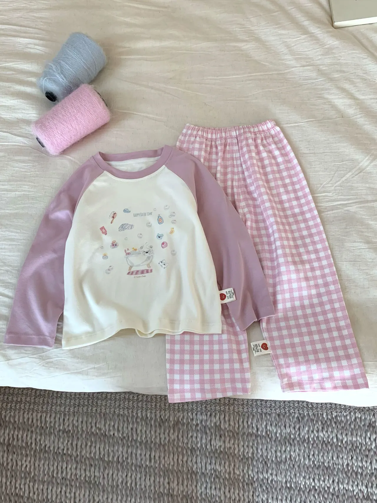 2pcs Children's Long-Sleeve T-Shirt and Pants Spring Pure Cotton Pajama Set, Princess Style Girls' Loungewear, Pink and Purple
2pcs Children's Long-Sleeve T-Shirt and Pants Spring Pure Cotton Pajama Set, Princess Style Girls' Loungewear, Pink and Purple