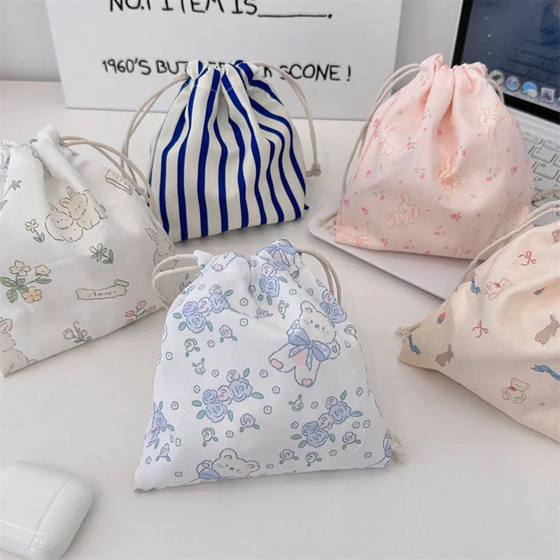 Solid Color Corduroy Drawstring Bag Christmas Gift Candy Jewelry Cosmetics Coins Keys Organizer Packing Bags Storage Bag Pouch
Solid Color Corduroy Drawstring Bag Christmas Gift Candy Jewelry Cosmetics Coins Keys Organizer Packing Bags Storage Bag Pouch