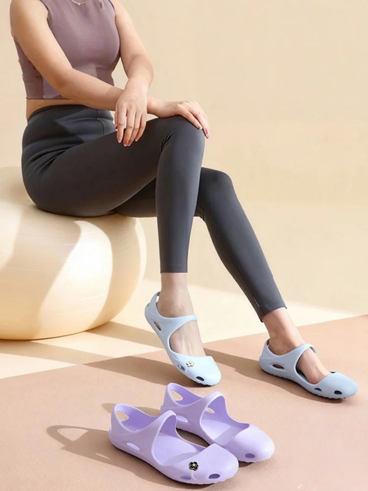 Women's Arch Support Yoga Shoes, Non Slip Lightweight Barefoot Footwear For Indoor & Outdoor Fitness Training
Women's Arch Support Yoga Shoes, Non Slip Lightweight Barefoot Footwear For Indoor & Outdoor Fitness Training